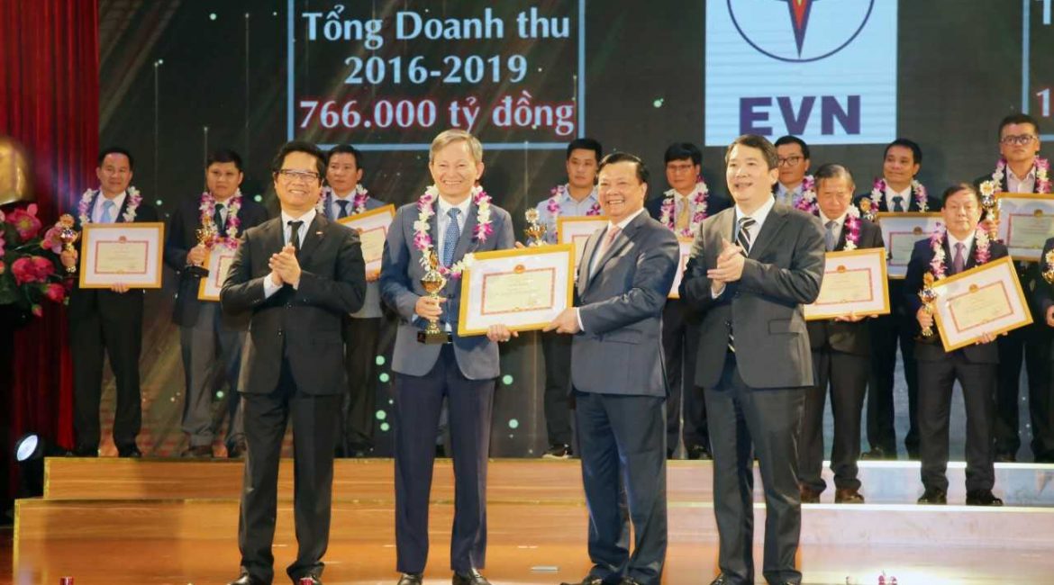 EVN được tôn vinh là doanh nghiệp tiêu biểu đóng góp cho Ngân sách Nhà nước